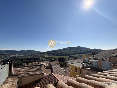 Maison - 107 m² - 6 pièces