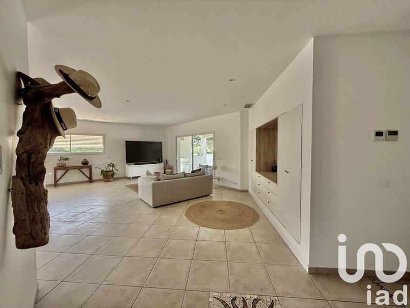 Maison - 225 m² - 5 pièces