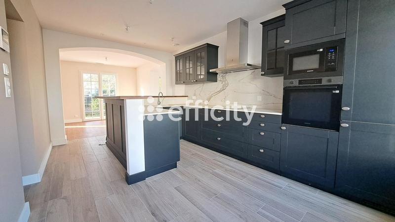 Maison - 150 m² - 5 pièces