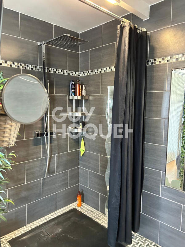 Appartement - 79 m² - 4 pièces