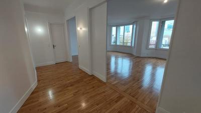 Appartement - 112 m² - 4 pièces