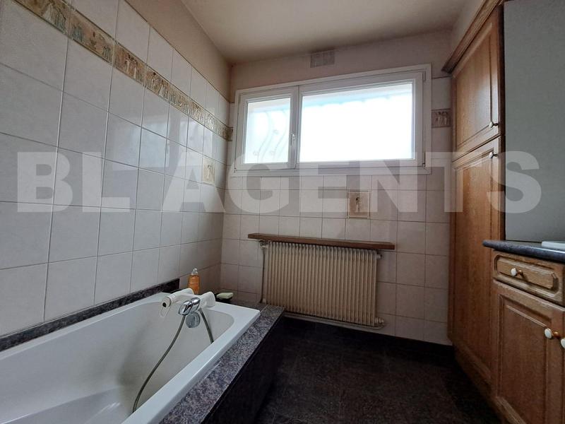 Maison en pierre - 155 m² - 6 pièces