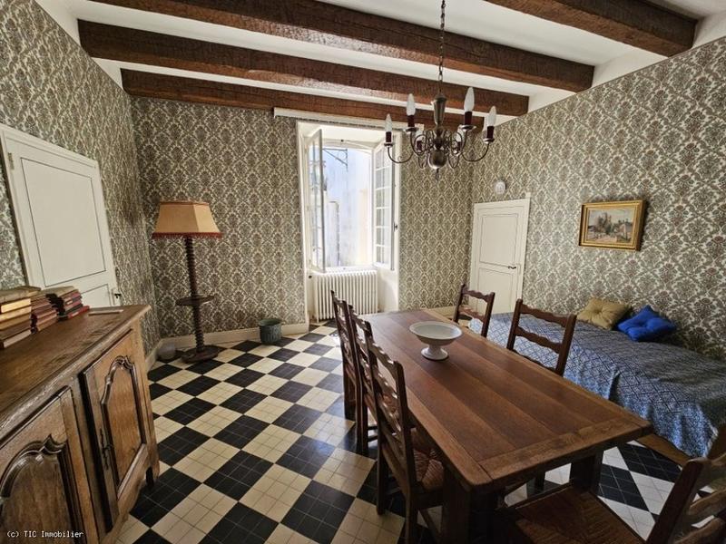 Maison de ville - 258 m² - 10 pièces