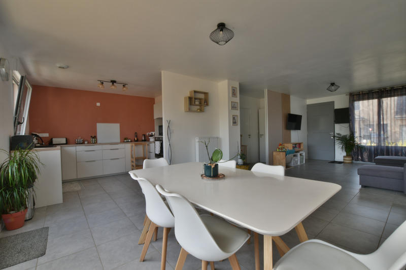 Maison - 111 m² - 6 pièces