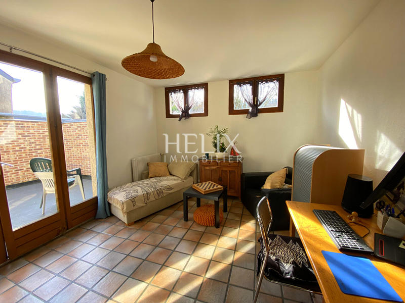 Maison - 340 m² - 9 pièces