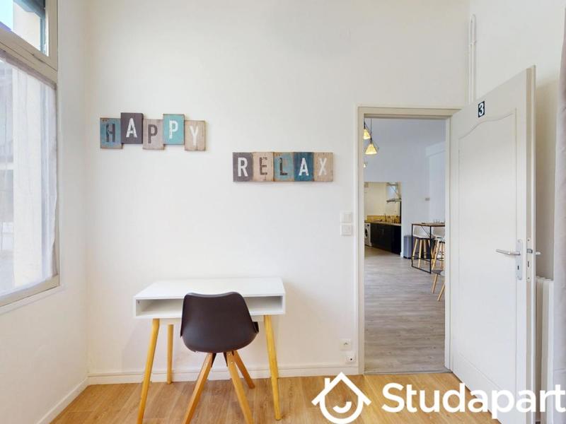 Chambre - 15 m² - 1 pièce