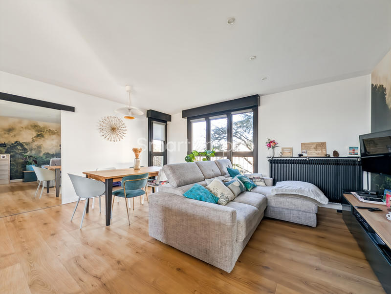 Appartement - 80 m² - 4 pièces