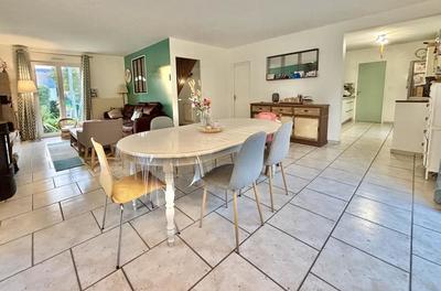 Maison - 115 m² - 7 pièces