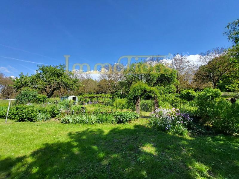 Maison - 330 m² - 9 pièces