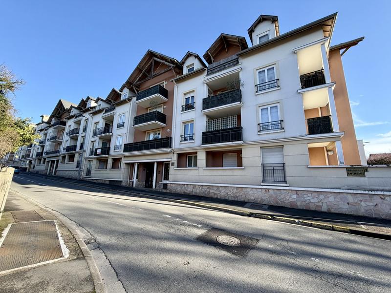 Appartement - 82 m² - 4 pièces