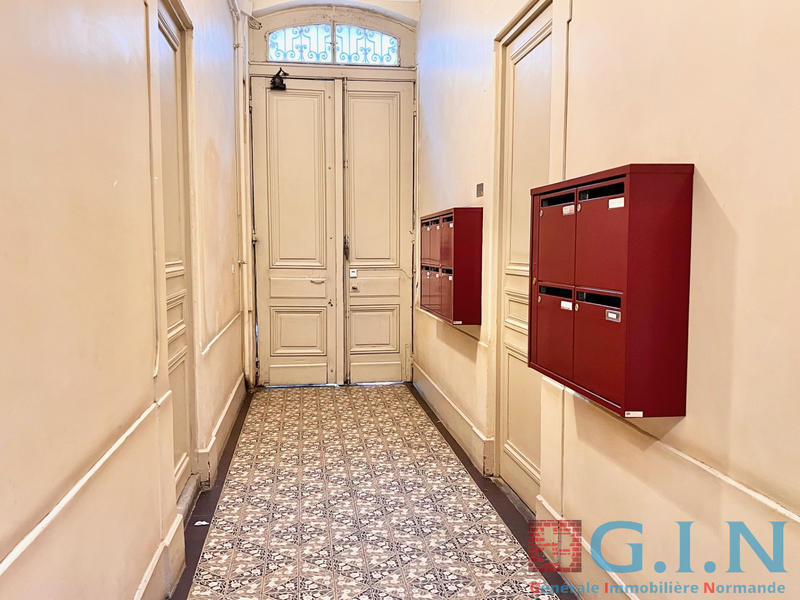 Appartement - 60 m² - 2 pièces