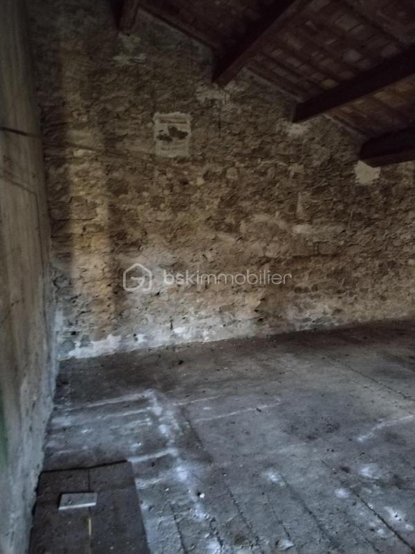 Mas - 200 m² - 8 pièces