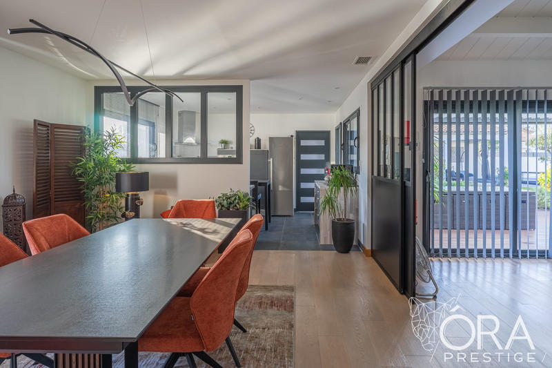 Villa - 179 m² - 6 pièces