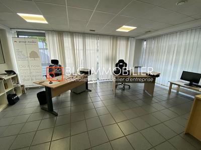 Local commercial - 115 m²