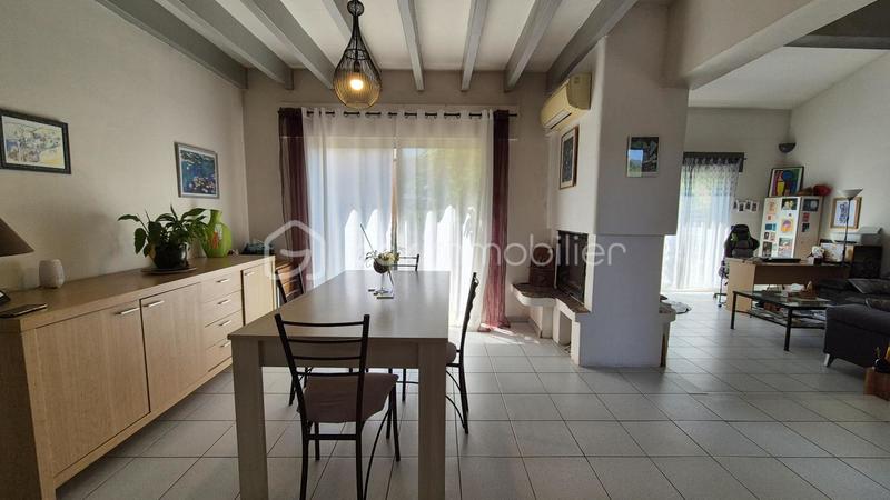 Maison traditionnelle - 131 m² - 6 pièces