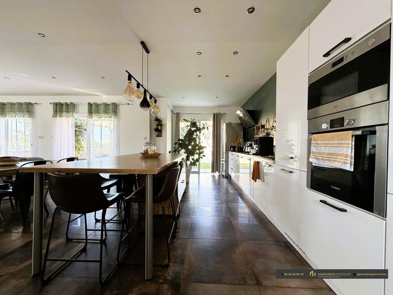 Maison - 135 m² - 4 pièces