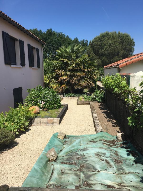 Maison traditionnelle - 163 m² - 6 pièces