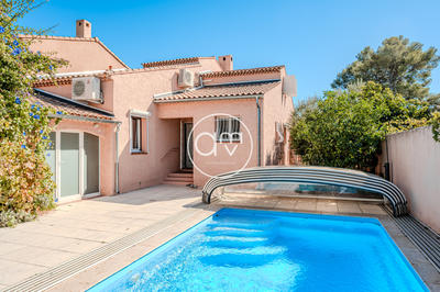 Maison - 107 m² - 5 pièces