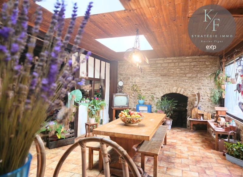 Maison ancienne - 170 m² - 8 pièces