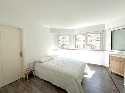 Appartement - 9 719 m² - 4 pièces