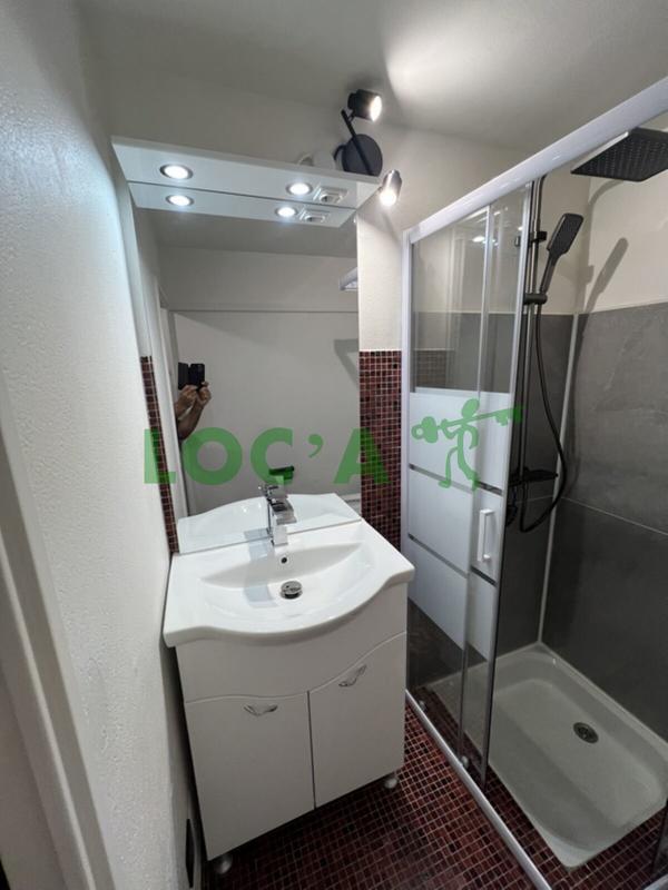 Studio - 15 m² - 1 pièce