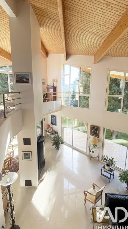 Maison de maîtres - 311 m² - 7 pièces