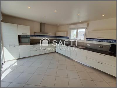 Maison - 174 m² - 8 pièces