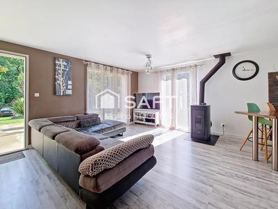 Maison - 90 m² - 5 pièces