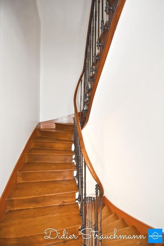 Maison - 234 m² - 7 pièces