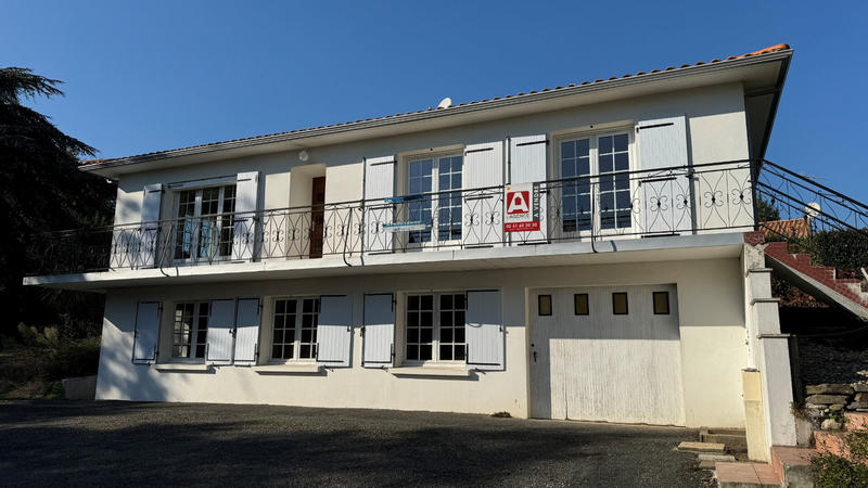 Maison - 153 m² - 8 pièces