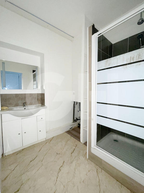 Appartement - 107 m² - 5 pièces