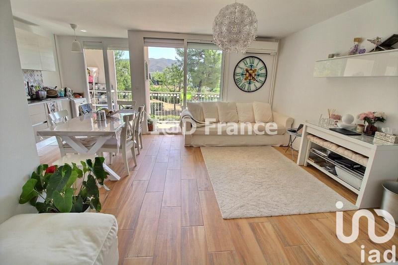 Appartement - 80 m² - 4 pièces