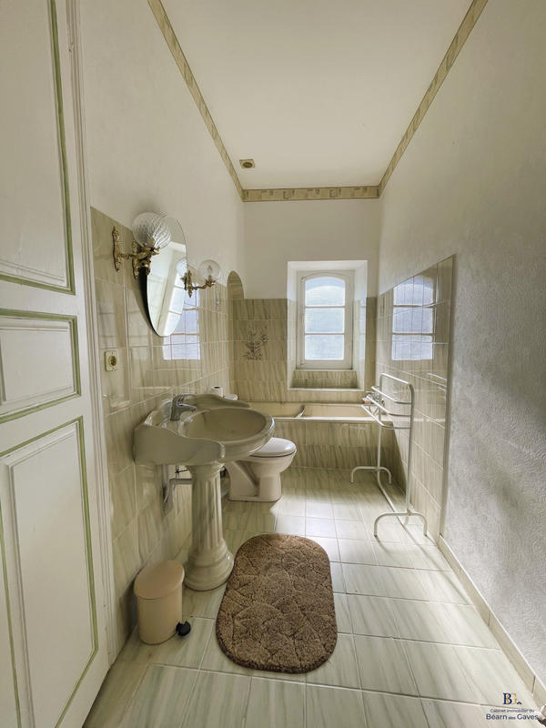 Maison - 161 m² - 5 pièces