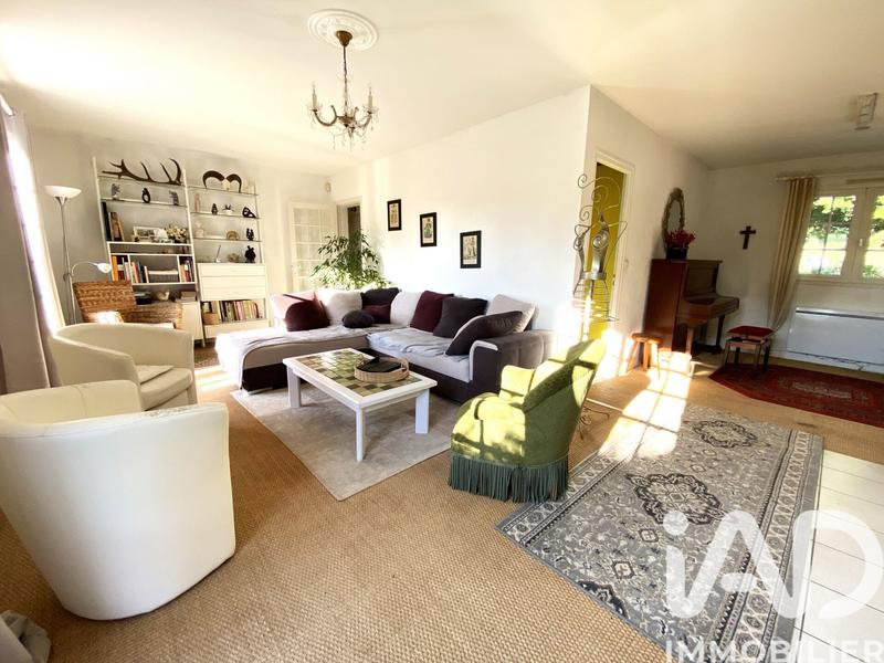 Maison - 193 m² - 9 pièces