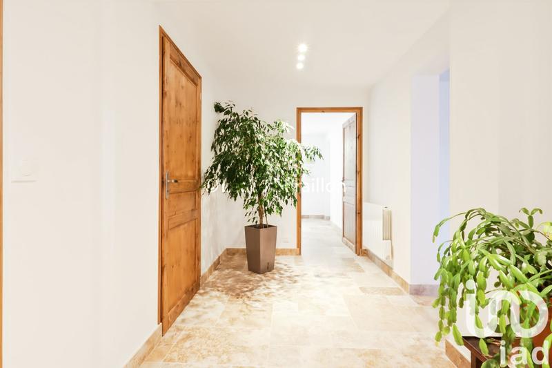 Maison - 167 m² - 8 pièces