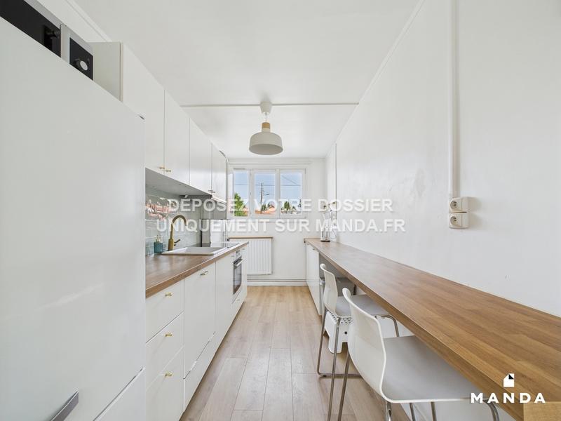 Chambre - 9 m² - 4 pièces