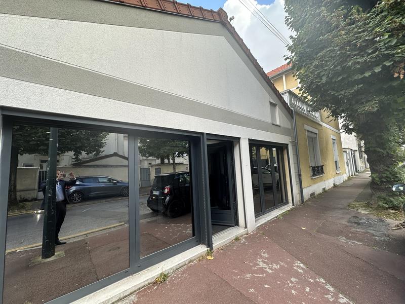 Local d'activités - 120 m²