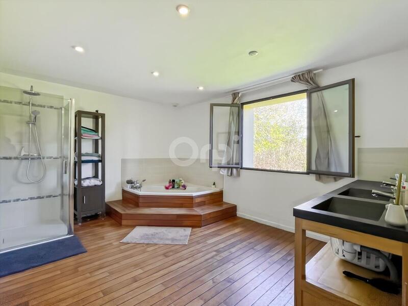 Maison - 199 m² - 5 pièces