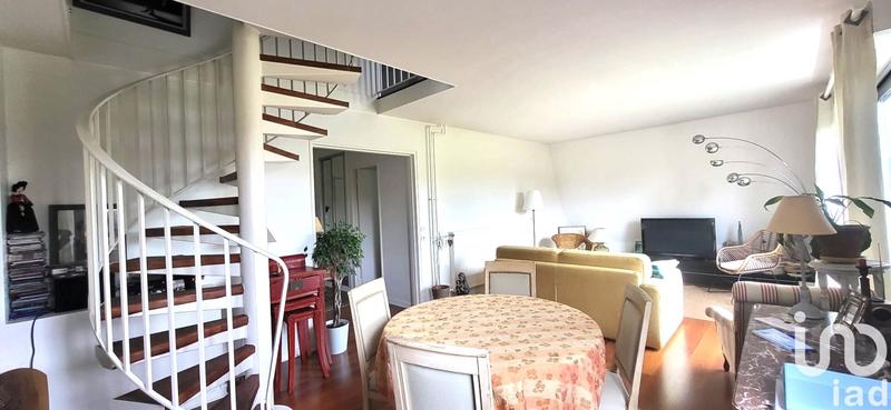 Duplex - 104 m² - 5 pièces