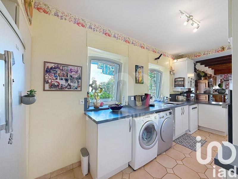 Maison - 255 m² - 10 pièces