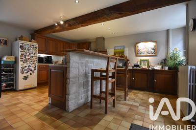 Maison - 204 m² - 6 pièces