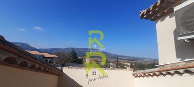 Propriété - 350 m² - 14 pièces