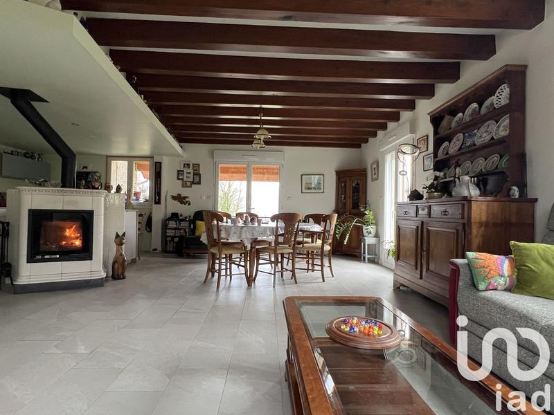 Maison - 200 m² - 7 pièces