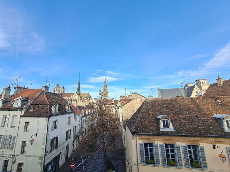 Appartement - 130 m² - 5 pièces