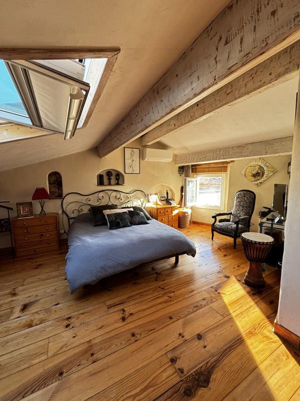 Appartement - 102 m² - 4 pièces