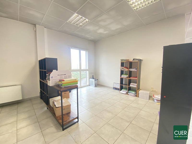 Local commercial - 195 m² - 7 pièces