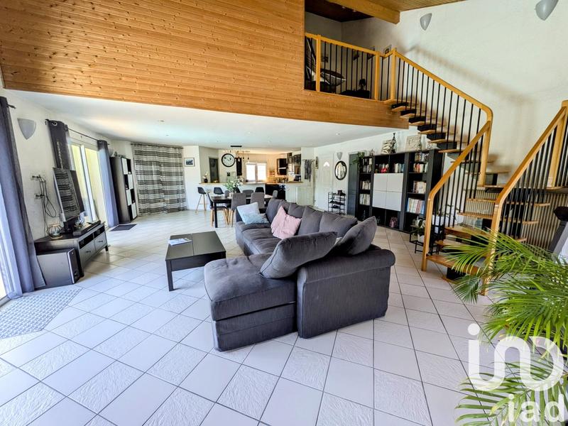 Maison - 160 m² - 5 pièces