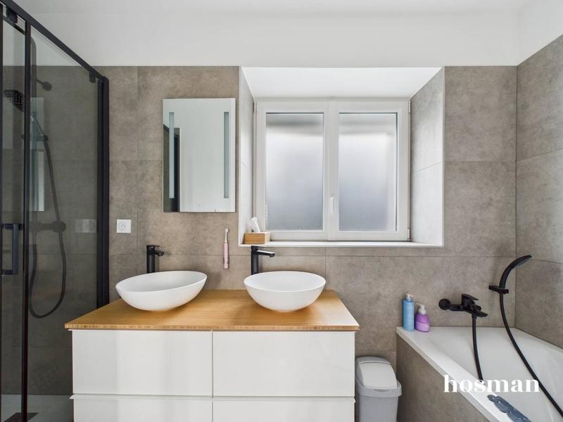 Maison - 150 m² - 7 pièces