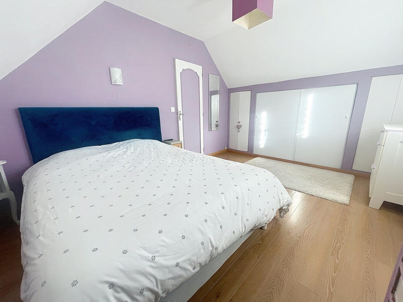 Maison - 97 m² - 7 pièces