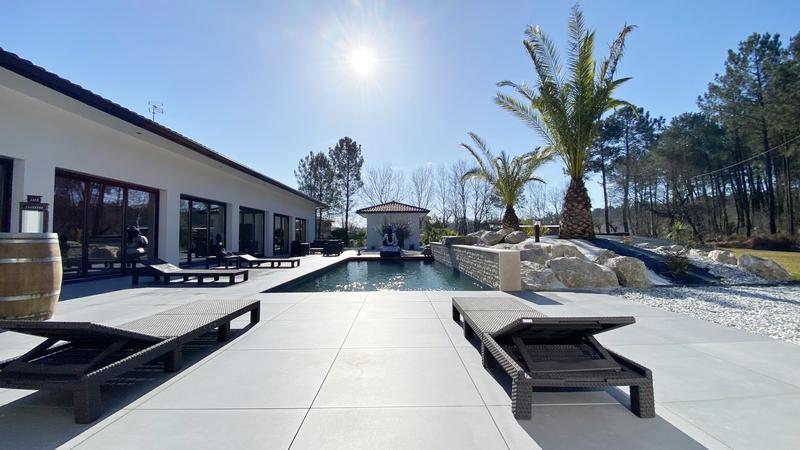 Maison d'architecte - 340 m² - 8 pièces